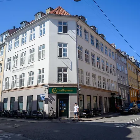 Lovely Studio Apartment Close To Tivoli Park *