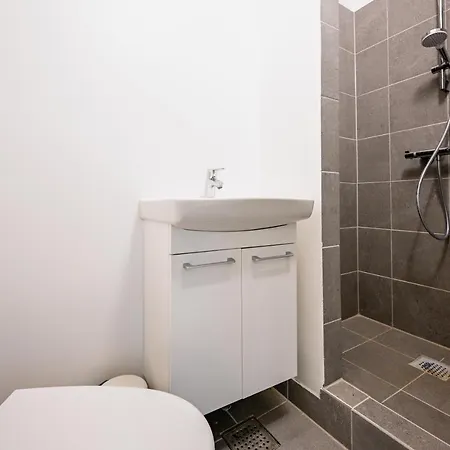 Lovely Studio Apartment Close To Tivoli Park Διαμέρισμα